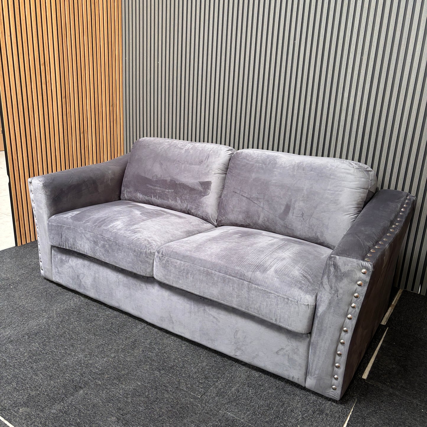 CLEARANCE - Lincoin 3 Seater Velvet Sofa - Grey