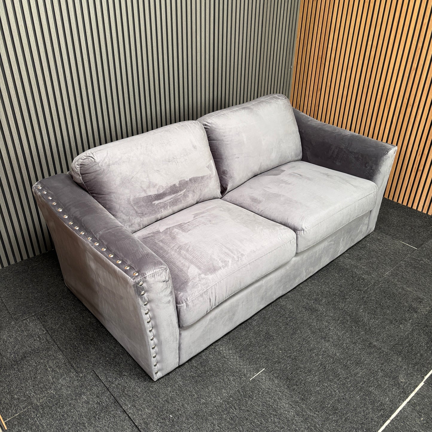CLEARANCE - Lincoin 3 Seater Velvet Sofa - Grey